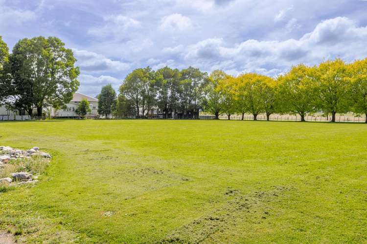 58, 58a 58b White Road Otane_37