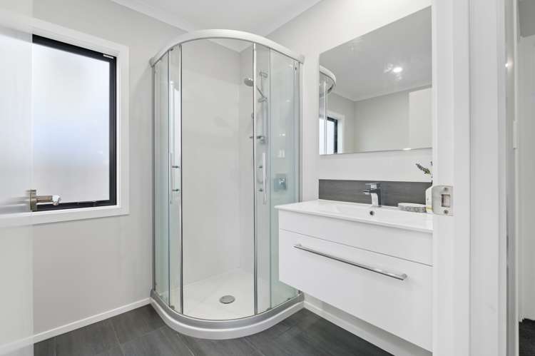 13 Mana Drive Baverstock_13