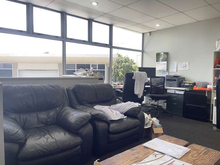 Unit E/12 Vega Place Rosedale_1