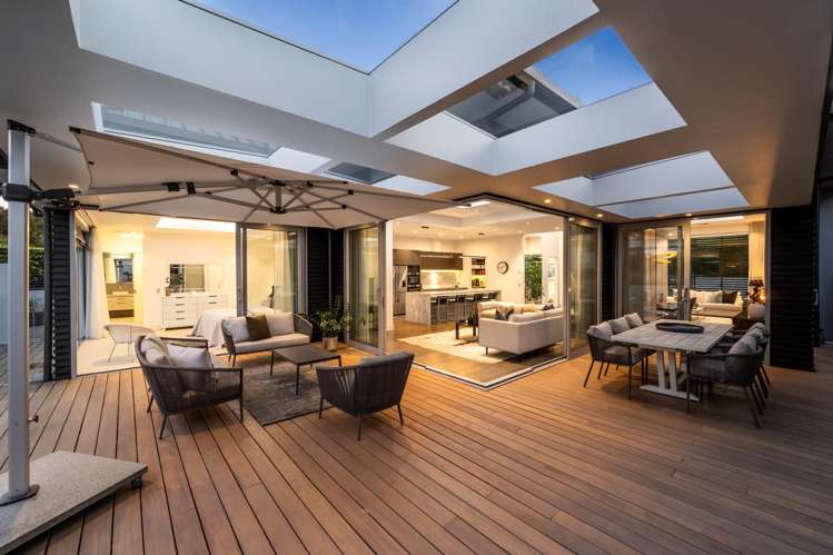 8 Oceania Place Mellons Bay_38