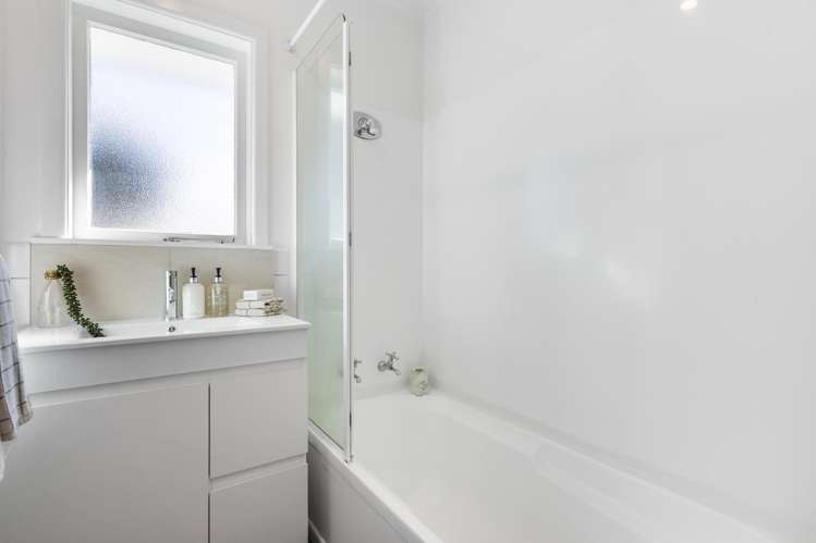1/2 Elliott Avenue Bayview_10