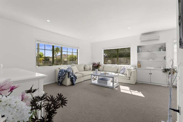 22 Lakeside Drive Orewa_5