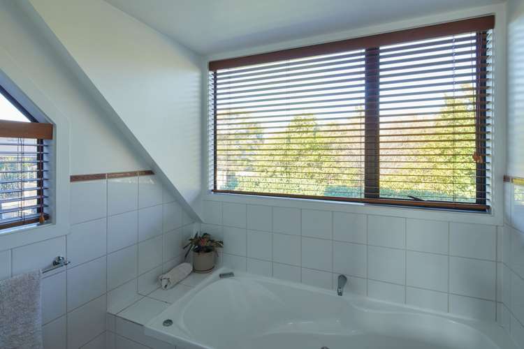 109 Rocking Horse Road Southshore_24