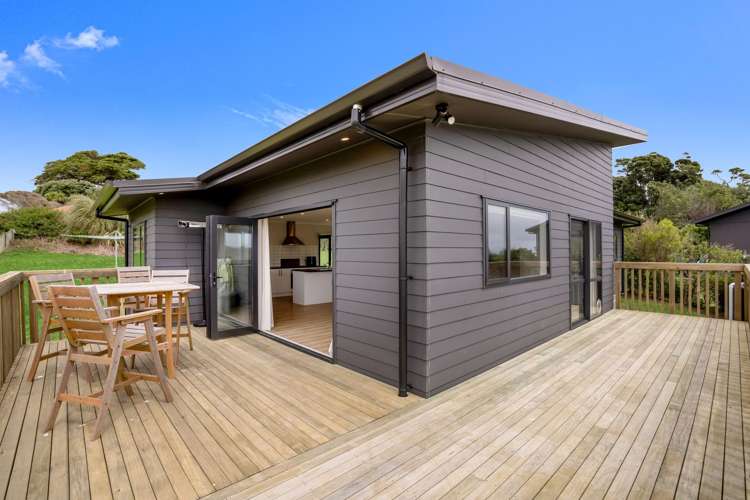 4 Gillespie Drive Baylys Beach_19