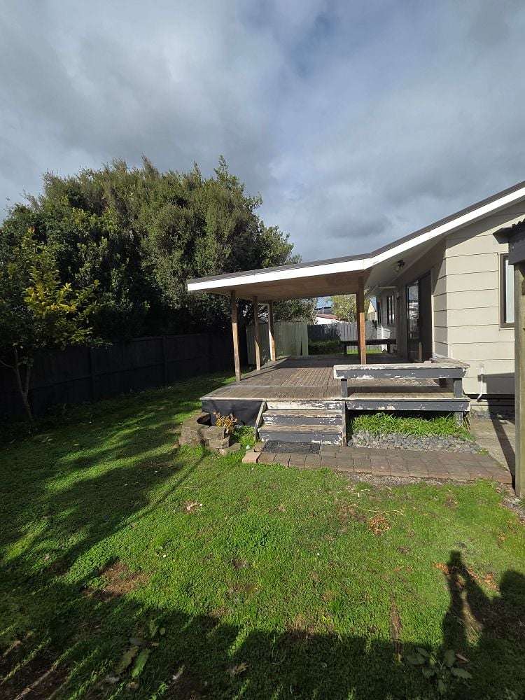 22 Sutton Crescent Papakura_1