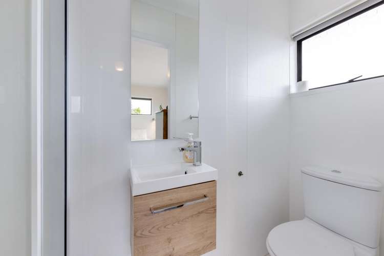 154 Carnoustie Drive Wattle Downs_21