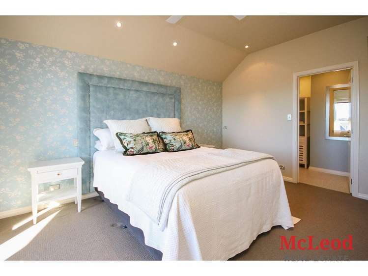 19 Country Place Allenton_23