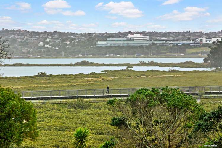 50 Philomel Crescent Bayswater_9