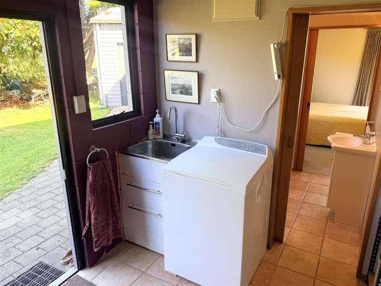 125 Coulson Road Paroa_12