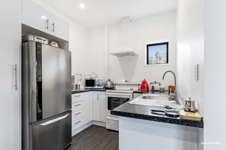 22 Runway Rise Dairy Flat_14