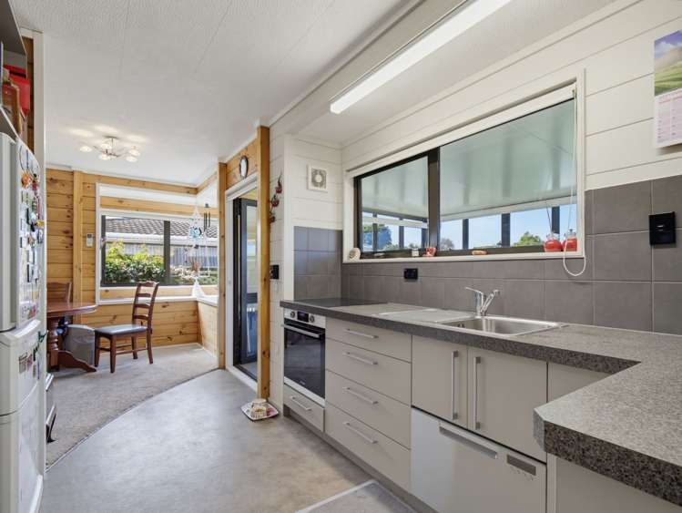 12 Downes Avenue Springvale_2
