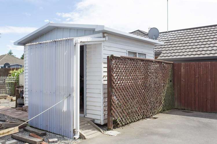 172 Springs Road Hornby_13