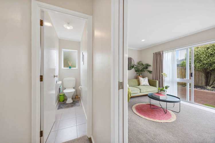 2/26 Headcorn Place Botany Downs_29