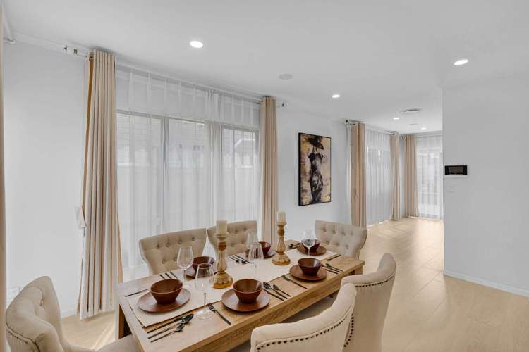 62 Donegal Park Drive Flat Bush_4