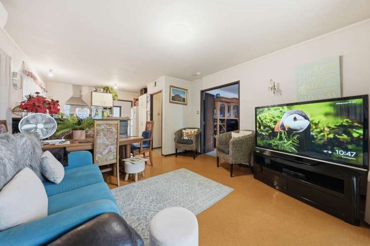 2 Lilian Place Farm Cove_13