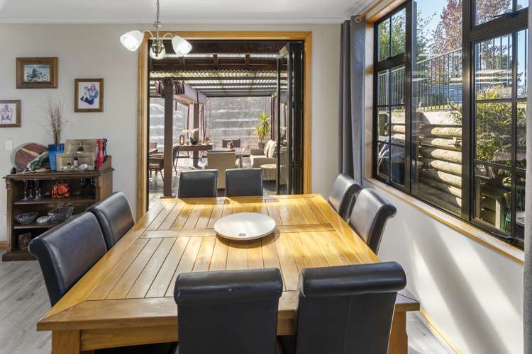 245 The Coastal Highway Redwood Valley_15