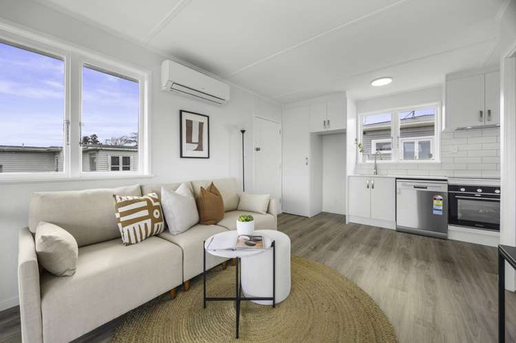 1/115 Woodglen Road Glen Eden_7