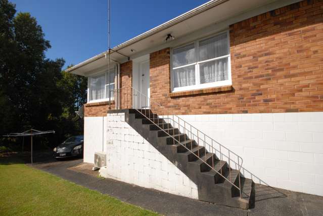 2/321 Wairau Road Totara Vale_1