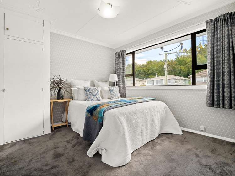 28 Stephen Street Halfway Bush_11