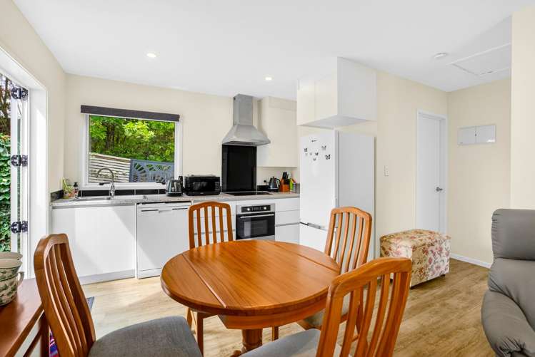 92 Priestley Drive Bucklands Beach_8