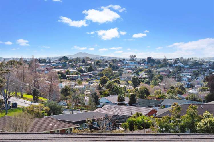 13 Chatsworth Crescent Pakuranga Heights_11