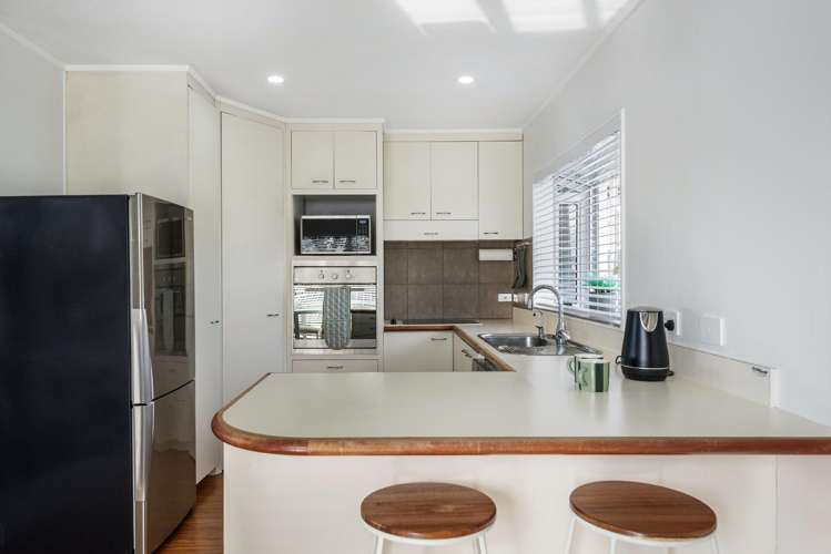 1/18 Altair Place Windsor Park_14