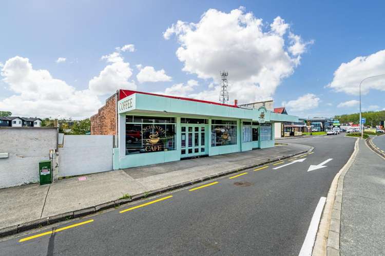 68 Main Road Kumeu_13