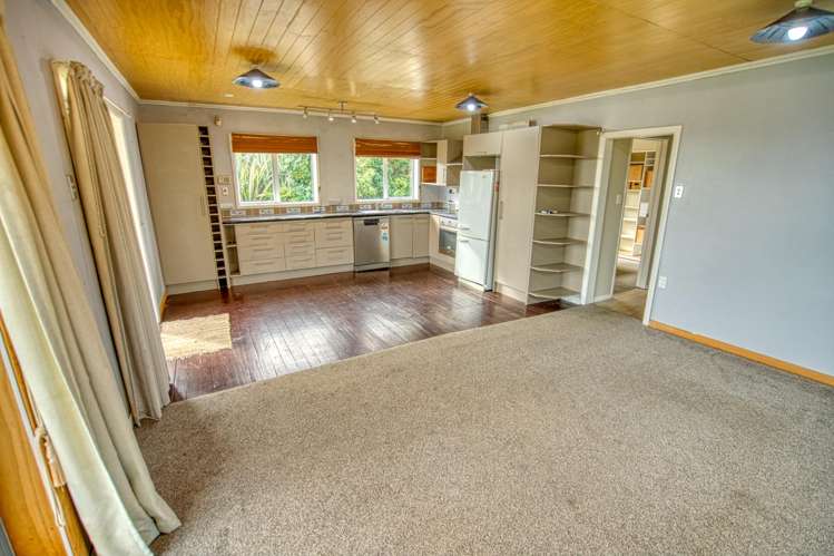 1307 Coast Road Nine Mile_8