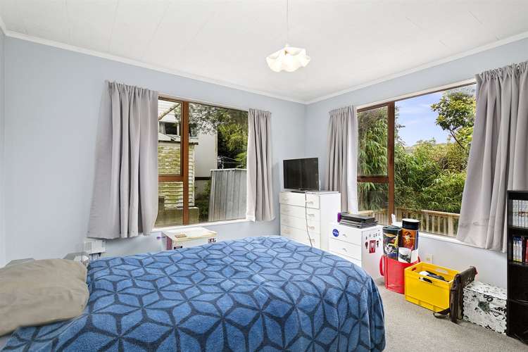 15a Kereru Bend Tawa_9