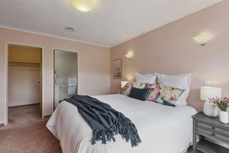 39 Satara Crescent Khandallah_12