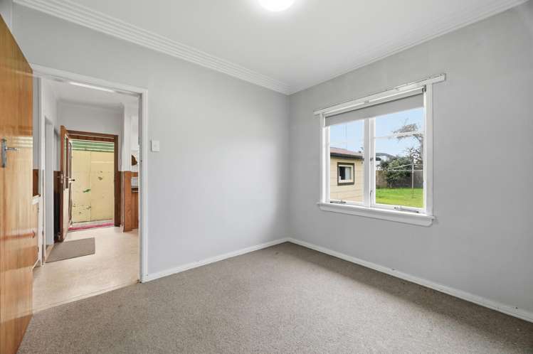 25 Russell Road Fairy Springs_5
