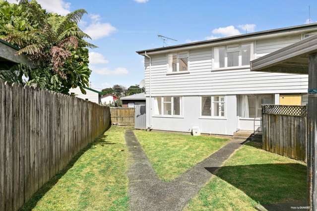 2/41 Greenslade Crescent Northcote_1