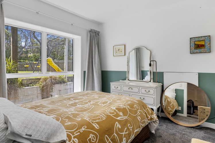 10 Armstrong Grove Hilltop_12