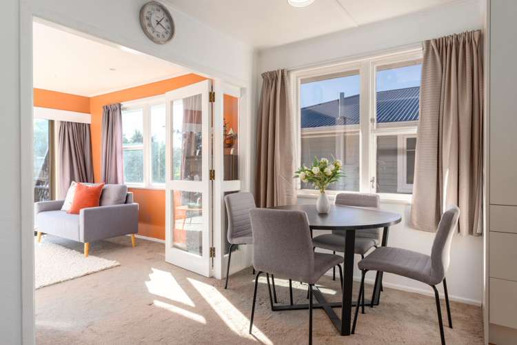 33 Lynda Avenue Paparangi_6