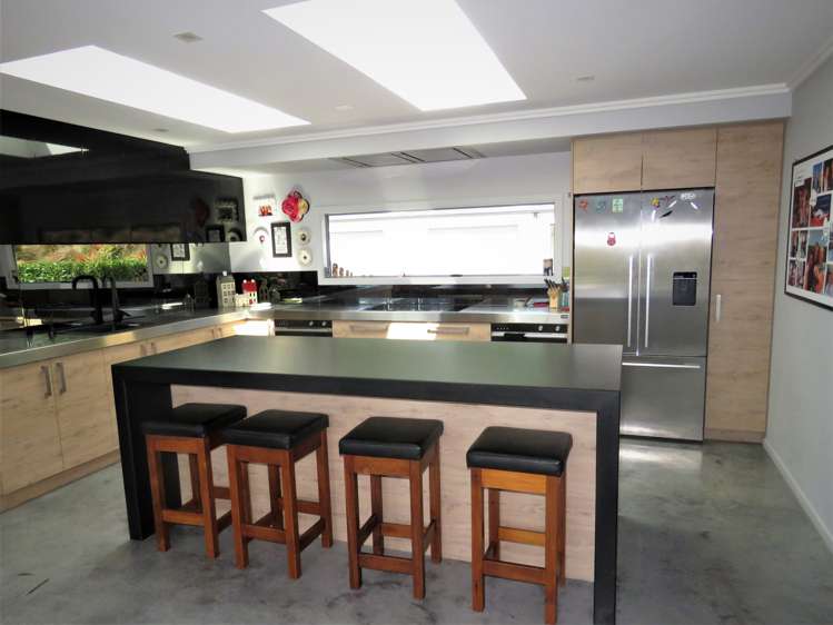 33 Trailview Lane Weston_1