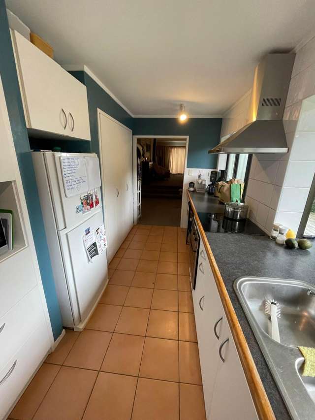 6 Tiri View Place Waiake_1