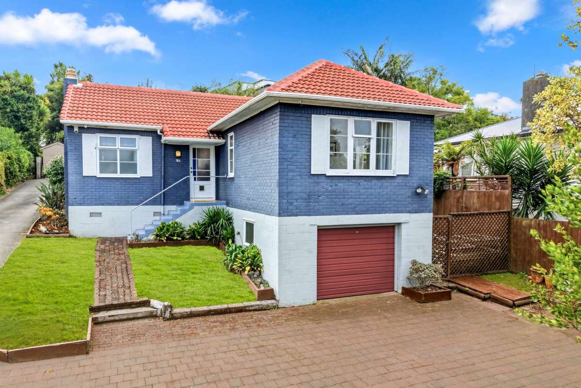 2/2/14 Hogans Road_0