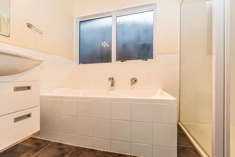 87 Isabella Drive Pukekohe_19