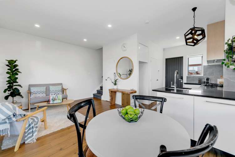 28 Treeline Lane Flat Bush_20