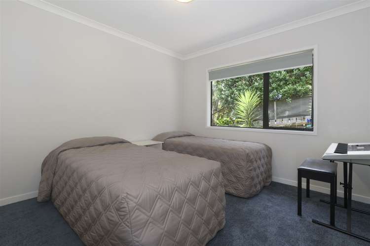 25 Aurora Avenue Welcome Bay_12