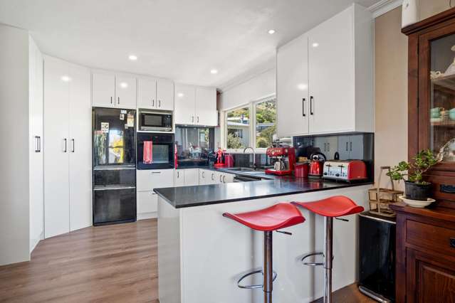 21 Rainbow Drive Atawhai_3