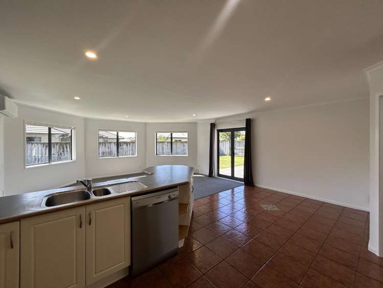 49 Edenpark Drive Rototuna_7