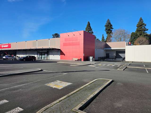 PRIME LFR OPPORTUNITY ON CAMERON ROAD