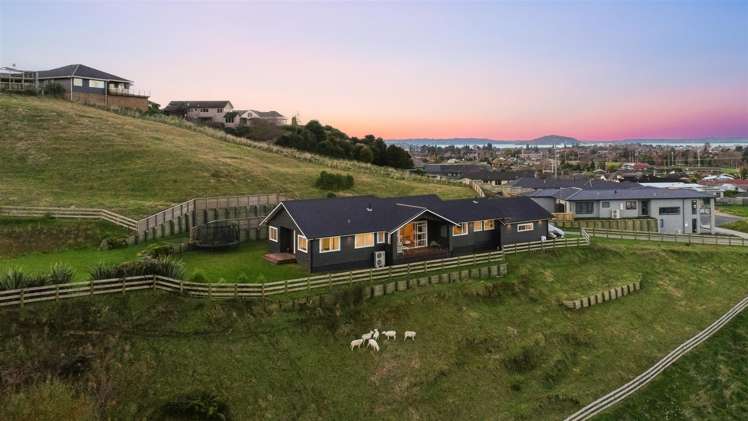 43 Great West Road_0