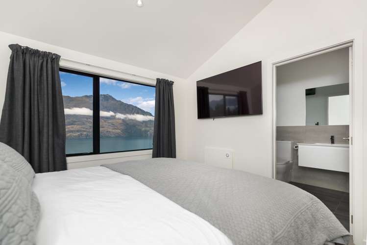 31 Dart Place Fernhill/Sunshine Bay_25