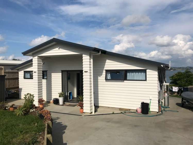 809 Whangaparaoa Road Manly_2