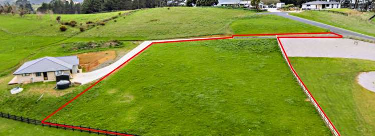 15 Peet Row Pvt Pokeno_3