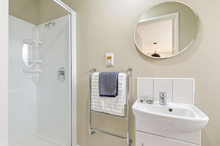 49 Satara Crescent Khandallah_14