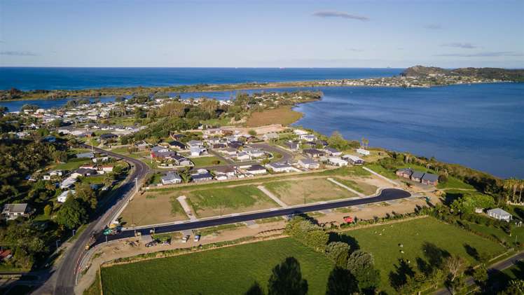 87 Athenree Road Athenree_0