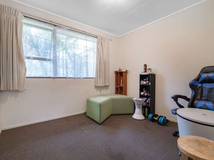 12 Karapiti Place Glen Eden_7